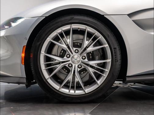 2023 Aston Martin Vantage 