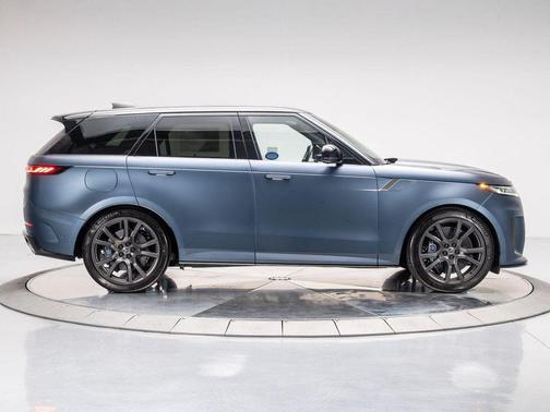 2025 Land Rover Range Rover Sport P635 SV Edition Two