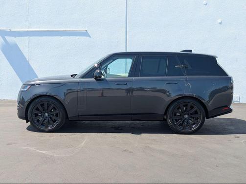 2025 Land Rover Range Rover P530 SE