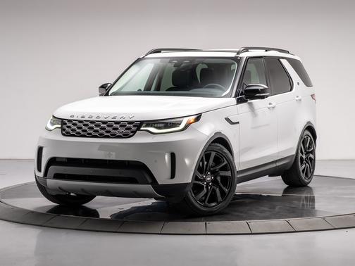 Fuji White 2024 Land Rover Discovery P300 S