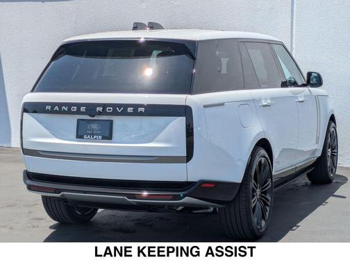2025 Land Rover Range Rover P530 SE 7 Seat