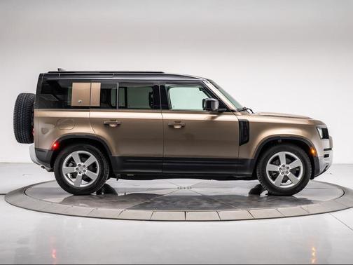 2024 Land Rover Defender P300