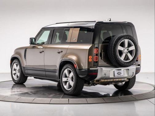 2024 Land Rover Defender P300