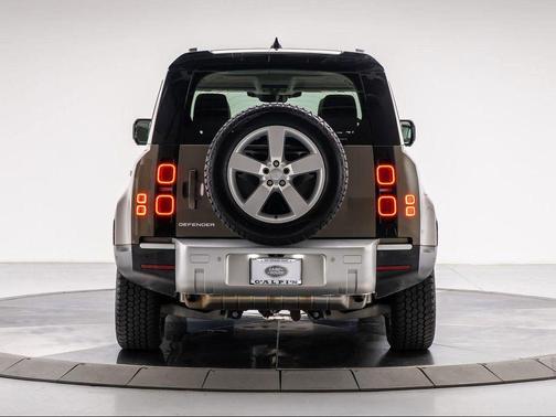 2024 Land Rover Defender P300