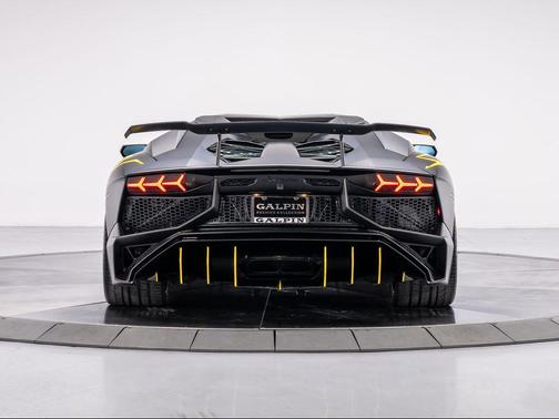 2016 Lamborghini Aventador LP750-4 Superveloce