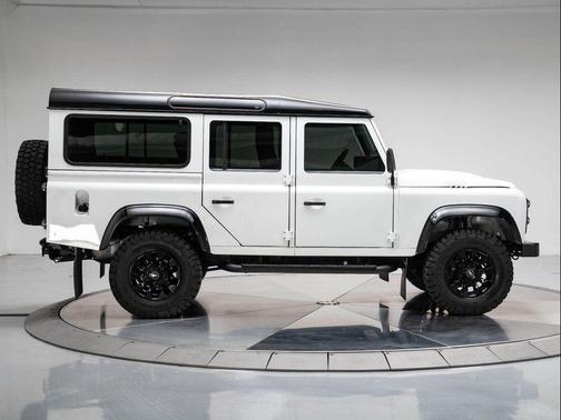 1990 Land Rover Defender