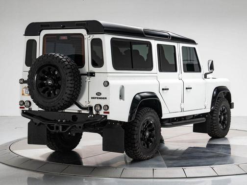 1990 Land Rover Defender
