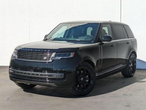 2025 Land Rover Range Rover P530 SE 7 Seat