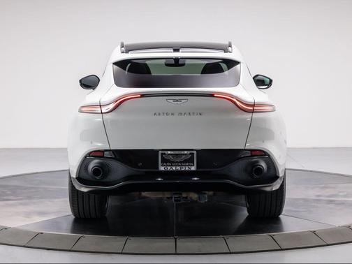 2021 Aston Martin DBX Base