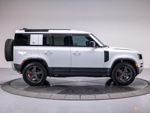 2021 Land Rover Defender 110 S