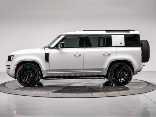 2022 Land Rover Defender 110 S