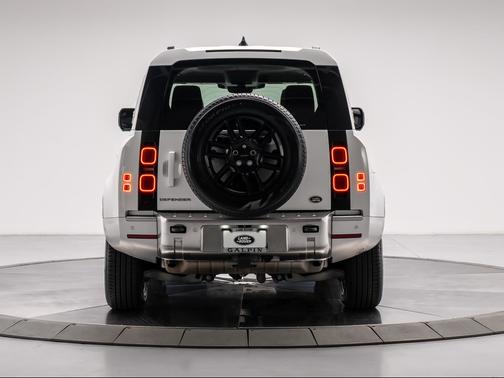 2022 Land Rover Defender 110 S