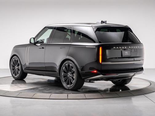 2026 Land Rover Range Rover P400 SE