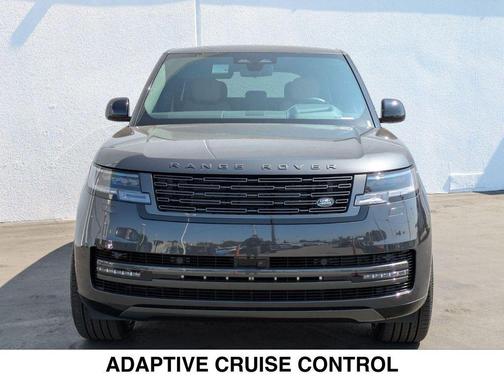 2025 Land Rover Range Rover P530 SE