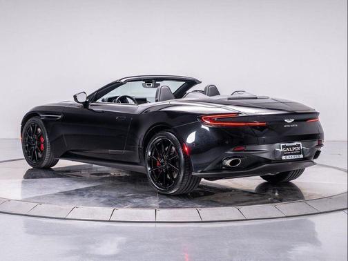 2020 Aston Martin DB11 Volante