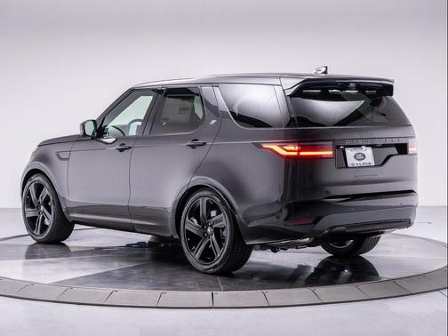 2025 Land Rover Discovery P360 Dynamic SE