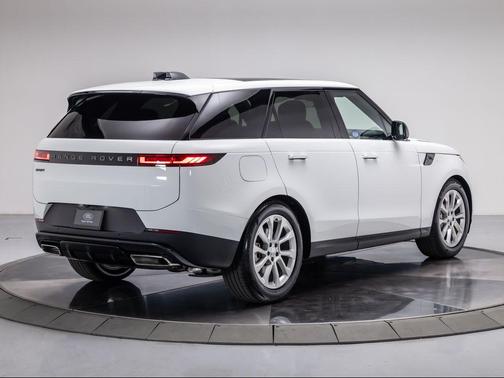 2025 Land Rover Range Rover Sport P360 SE