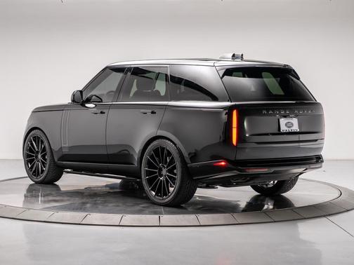 Santorini Black 2023 Land Rover Range Rover P530 SE