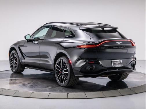 2022 Aston Martin DBX Base