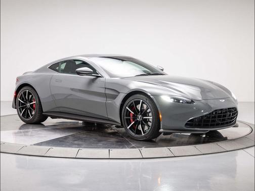 2022 Aston Martin Vantage Base