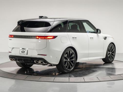 2025 Land Rover Range Rover Sport P530 Dynamic SE