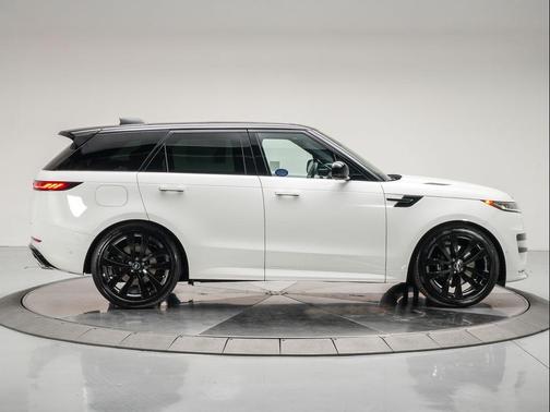 2025 Land Rover Range Rover Sport P530 Dynamic SE