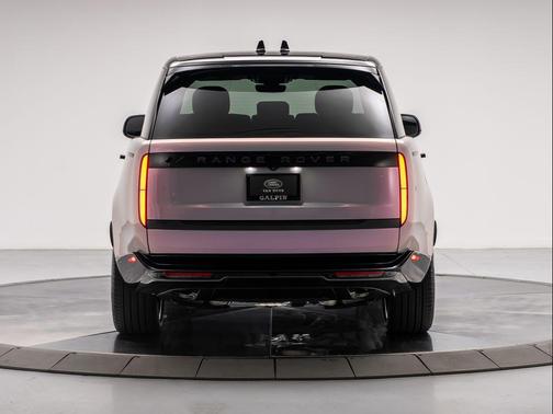 2026 Land Rover Range Rover P400 SE