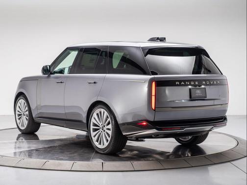 2026 Land Rover Range Rover P400 SE