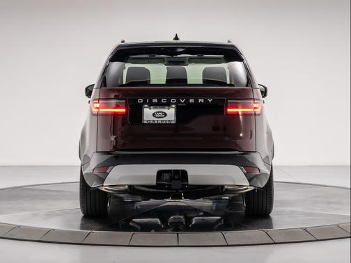 Sedona Red 2026 Land Rover Discovery GEMINI EDITION