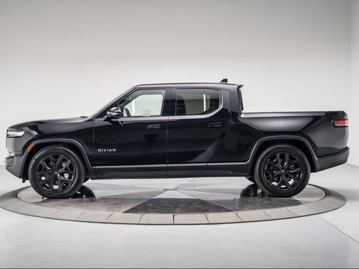 2025 Rivian R1T Adventure Package