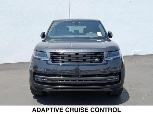 2025 Land Rover Range Rover P400 SE 7 Seat