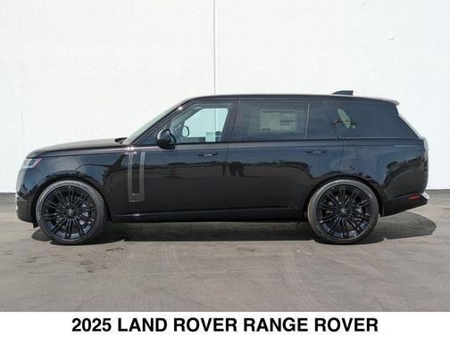 2025 Land Rover Range Rover P530 SE 7 Seat