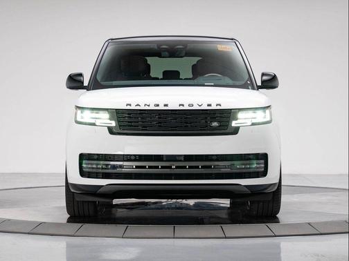 2025 Land Rover Range Rover P550e Autobiography