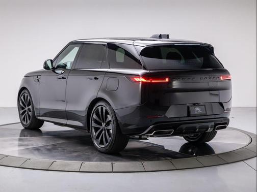 2026 Land Rover Range Rover Sport 5.0 Supercharged Dynamic