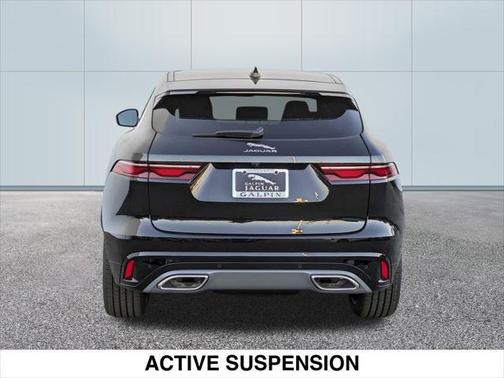 2024 Jaguar F-PACE P400 R-Dynamic S