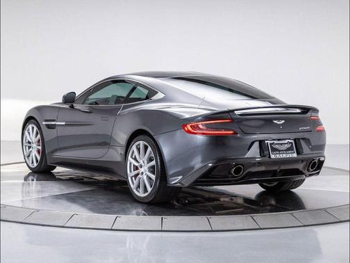 2016 Aston Martin Vanquish Base