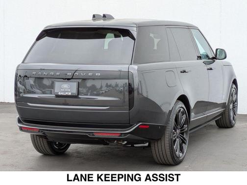 2025 Land Rover Range Rover P530 SE 7 Seat