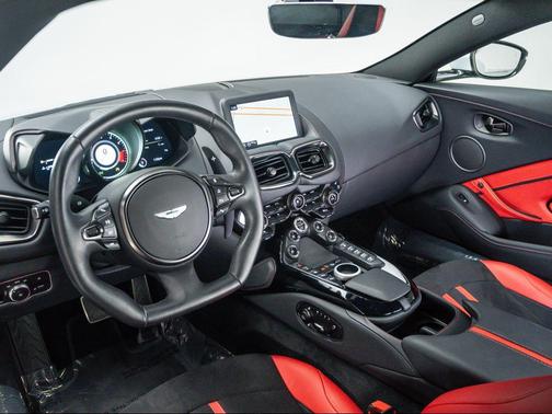 2023 Aston Martin Vantage