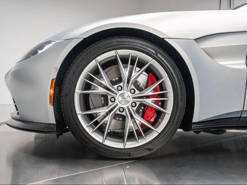 2023 Aston Martin Vantage