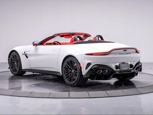 2026 Aston Martin Vantage 