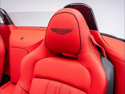 2026 Aston Martin Vantage 