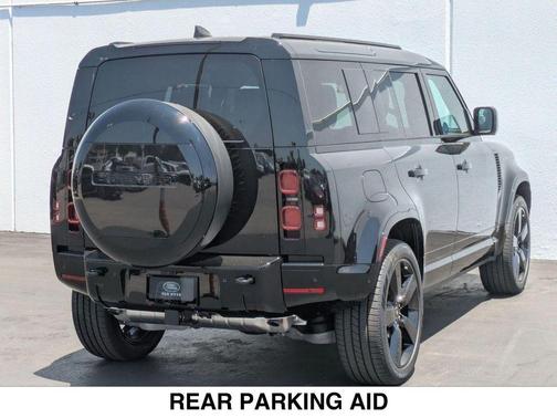 2025 Land Rover Defender P400 X-Dynamic SE
