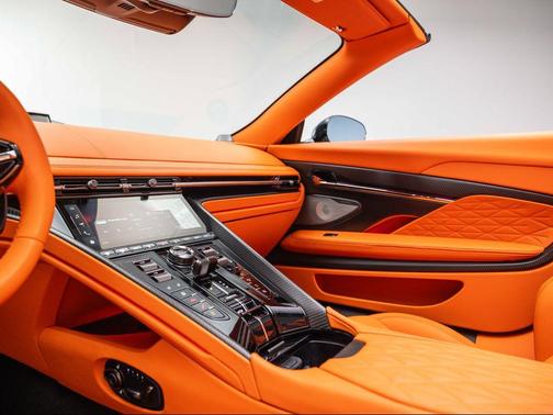 2026 Aston Martin DB12 Volante