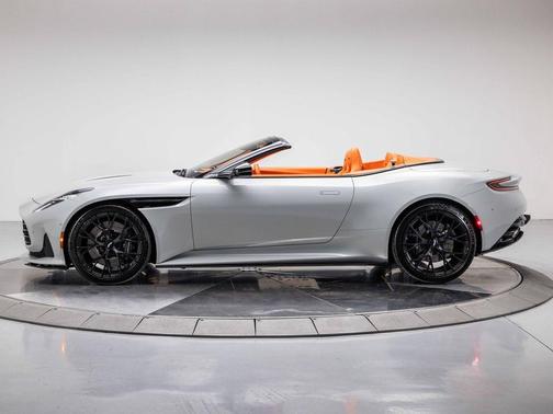 2026 Aston Martin DB12 Volante