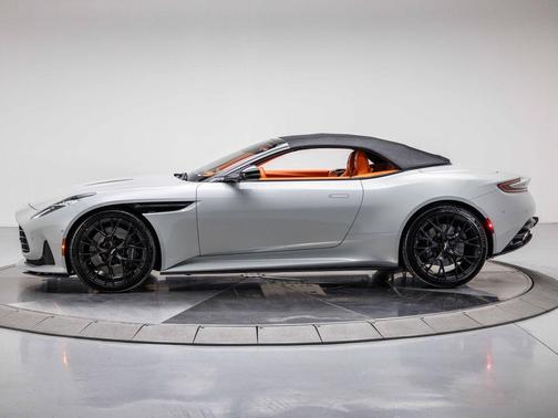 2026 Aston Martin DB12 Volante