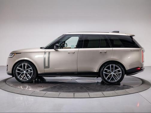 2025 Land Rover Range Rover P400 SE