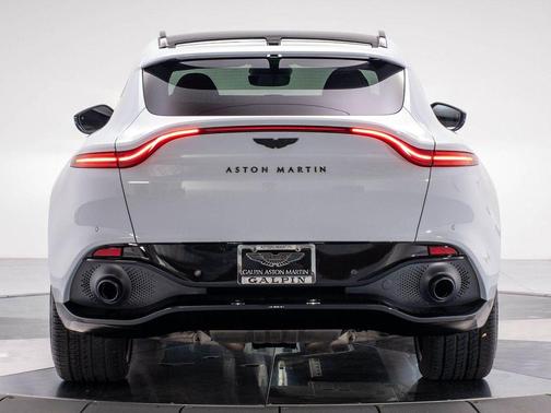 2021 Aston Martin DBX Base