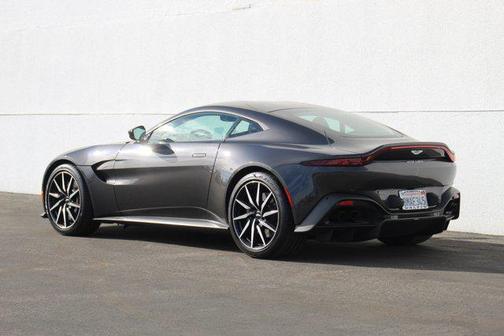 Photo 2 of 32 of 2020 Aston Martin Vantage Base