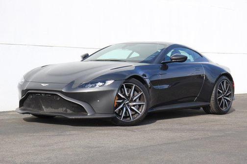 Photo 1 of 32 of 2020 Aston Martin Vantage Base
