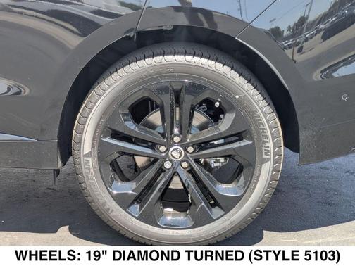 Santorini Black 2026 Jaguar F-PACE P250 R-Dynamic S